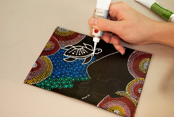 Точечная роспись акриловыми красками