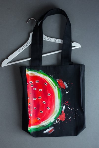 Роспись сумок шопперов