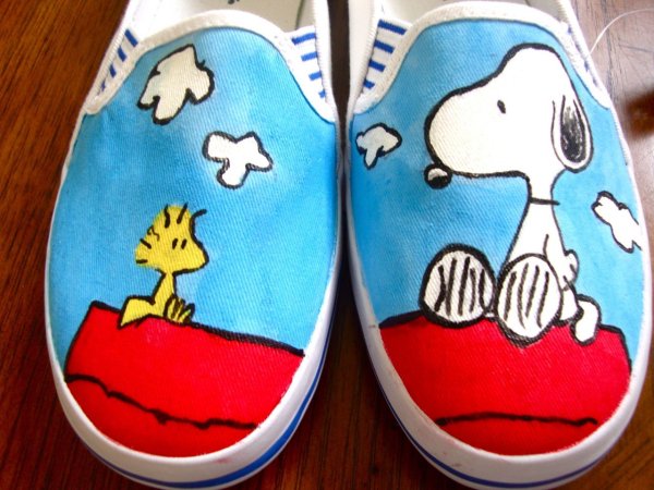 Разрисовка кед с лицами