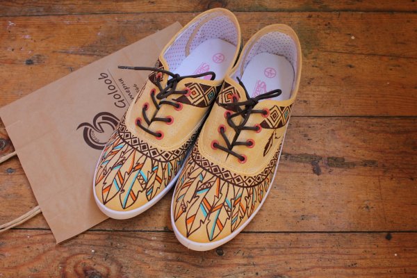 Роспись кед