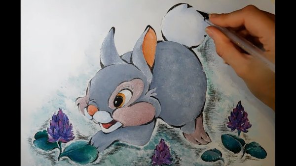 Зайчик раскрашенный гуашью