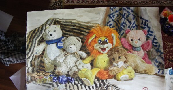 Натюрморт с игрушками акварелью