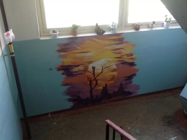 Роспись стен в подъезде