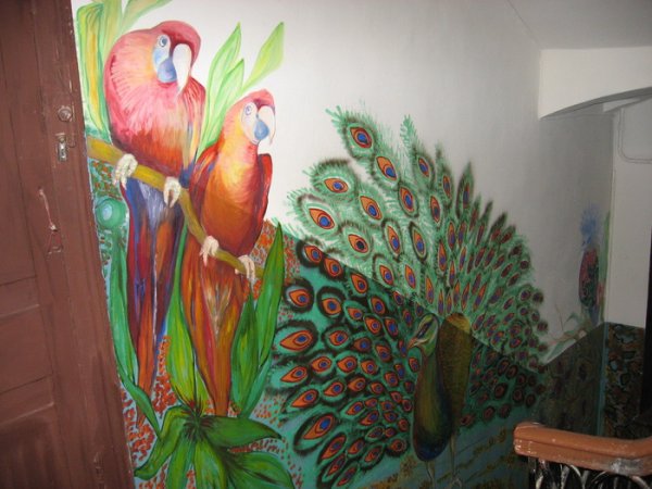 Настенная живопись в подъезде