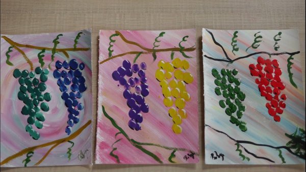 Виноград пастелью