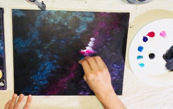 Рисование губкой космос