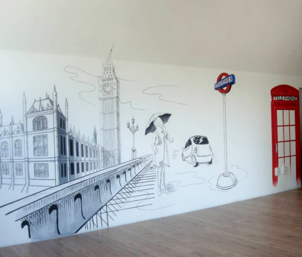 Рисунки карандашом на стене в квартире