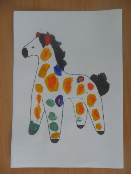 Дымковская лошадка младшая группа