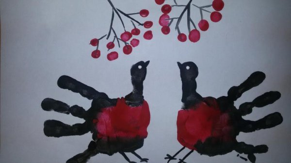 Рисование ладошкой Снегирь