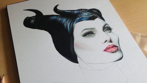 Портрет красками знаменитостей мали Фисента