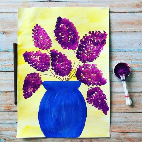 Нарисовать вазу с сиренью