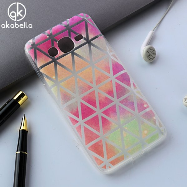 Разукрасить чехол для телефона лаком для ногтей