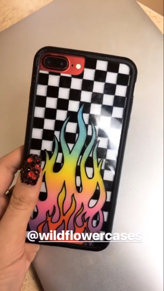 Разукрасить чехол