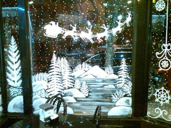 Разрисованные окна на новый год