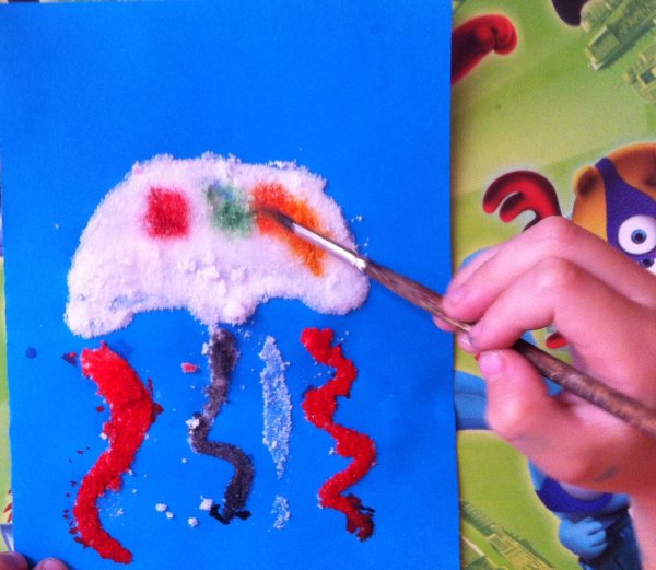 Нетрадиционная техника рисования солью