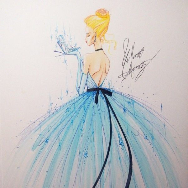 Необычные платья нарисованы