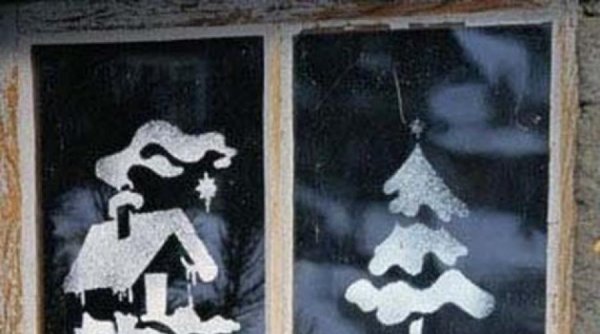 Новогодние окна зубной пастой