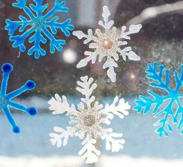 Снежинки на окна красками