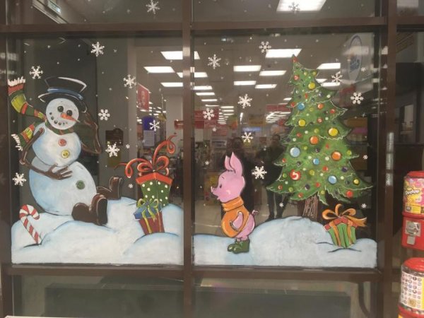 Новогодняя витрина магазина рисунок