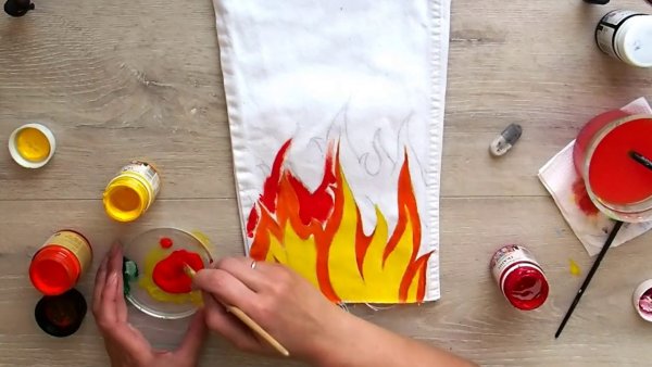 Рисование красками огонь