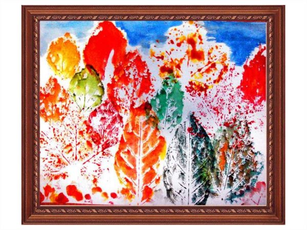 Пейзаж отпечатками листьев