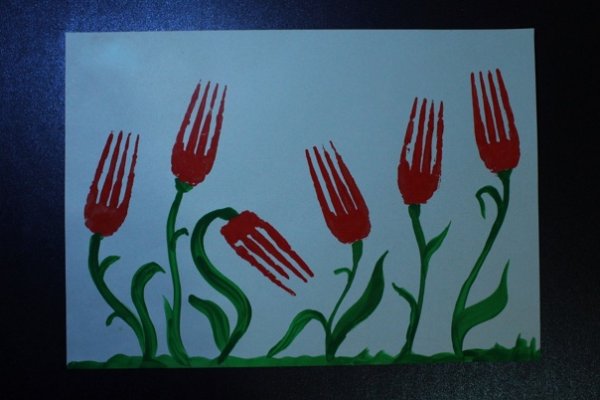 Рисование одноразовыми вилками