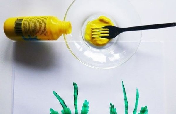 Нетрадиционное рисование вилкой одуванчики