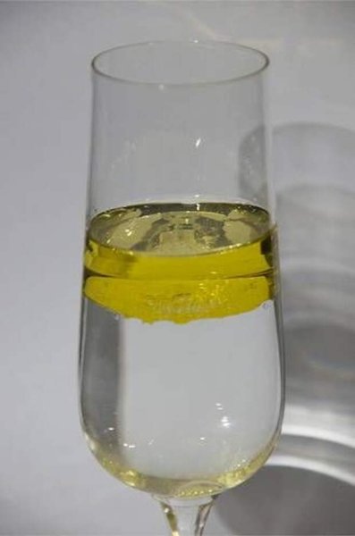 Эксперимент с водой растительным маслом и