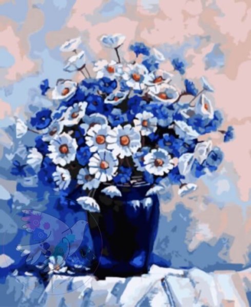 Цветы в синей вазе