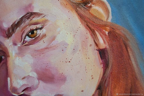 Картина вблизи