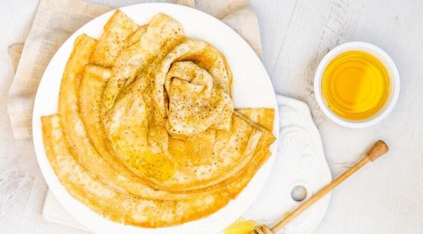 Блины с топленым маслом