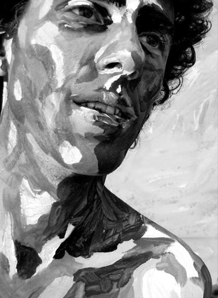 Черно белый портрет маслом