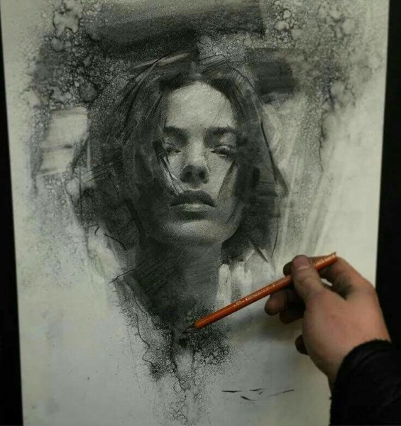 Романтические рисунки углем
