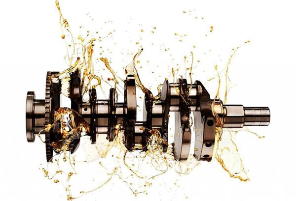 Двигатель и масло без фона