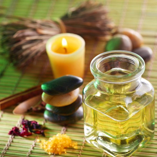 Масла ароматические эфирные