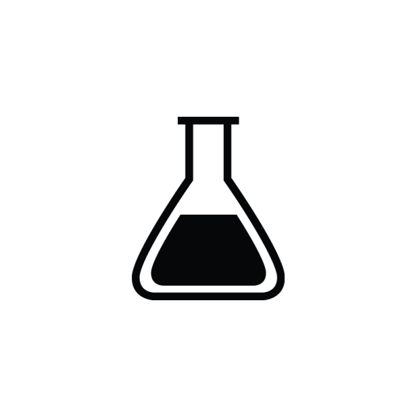 Химические колбы на белом фоне