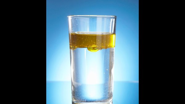 Смесь масла и воды