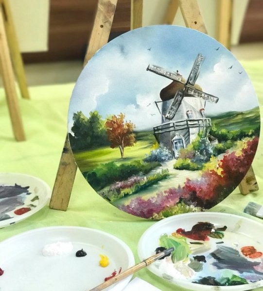 Море на круглом холсте