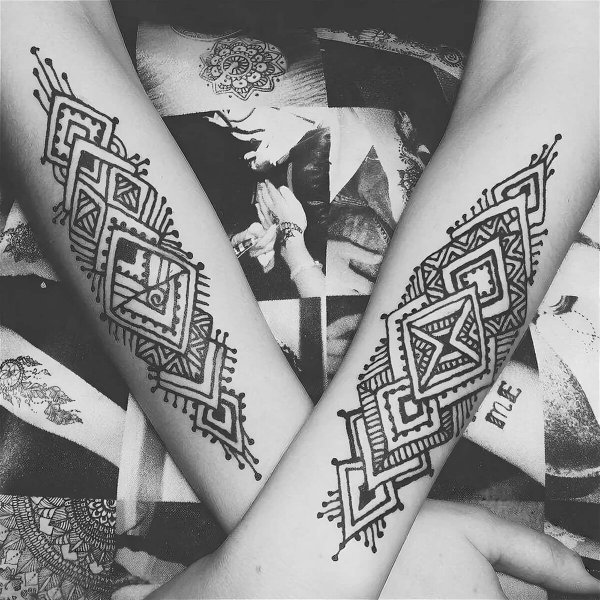 Геометрическое мехенди