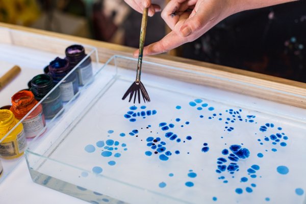 Рисование на воде эбру