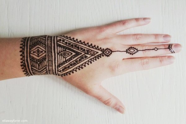 Рисунки хной геометрические