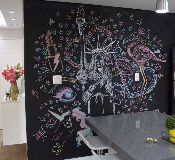 Роспись грифельной стены