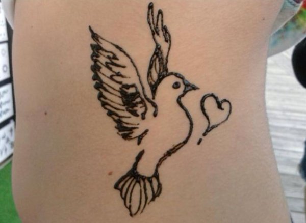 Птица тату из хны