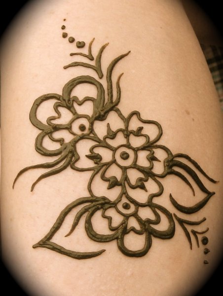 Узоры хной на теле легкие