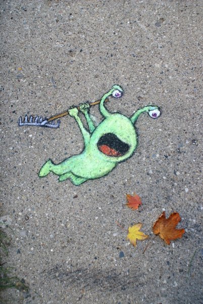 Мелками на асфальте