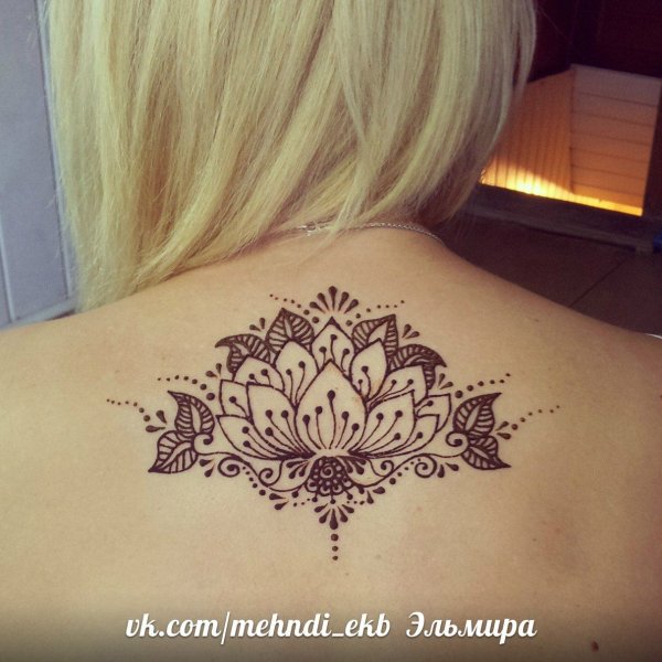 Мехенди тату Лотос