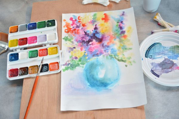 Портрет девушки красками