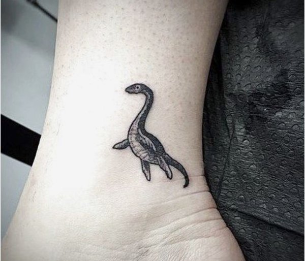 Маленькая Татуировка динозавра