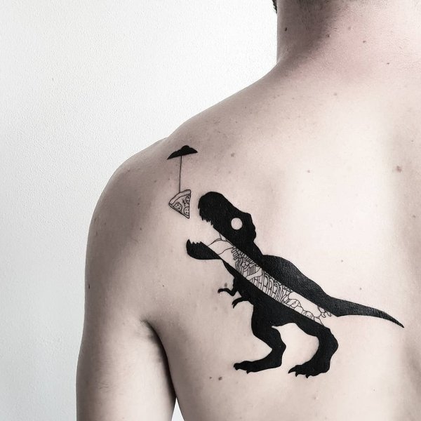 Тату динозавр