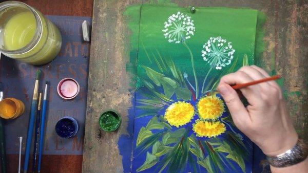 Рисование «одуванчики в траве» (восковые мелки).